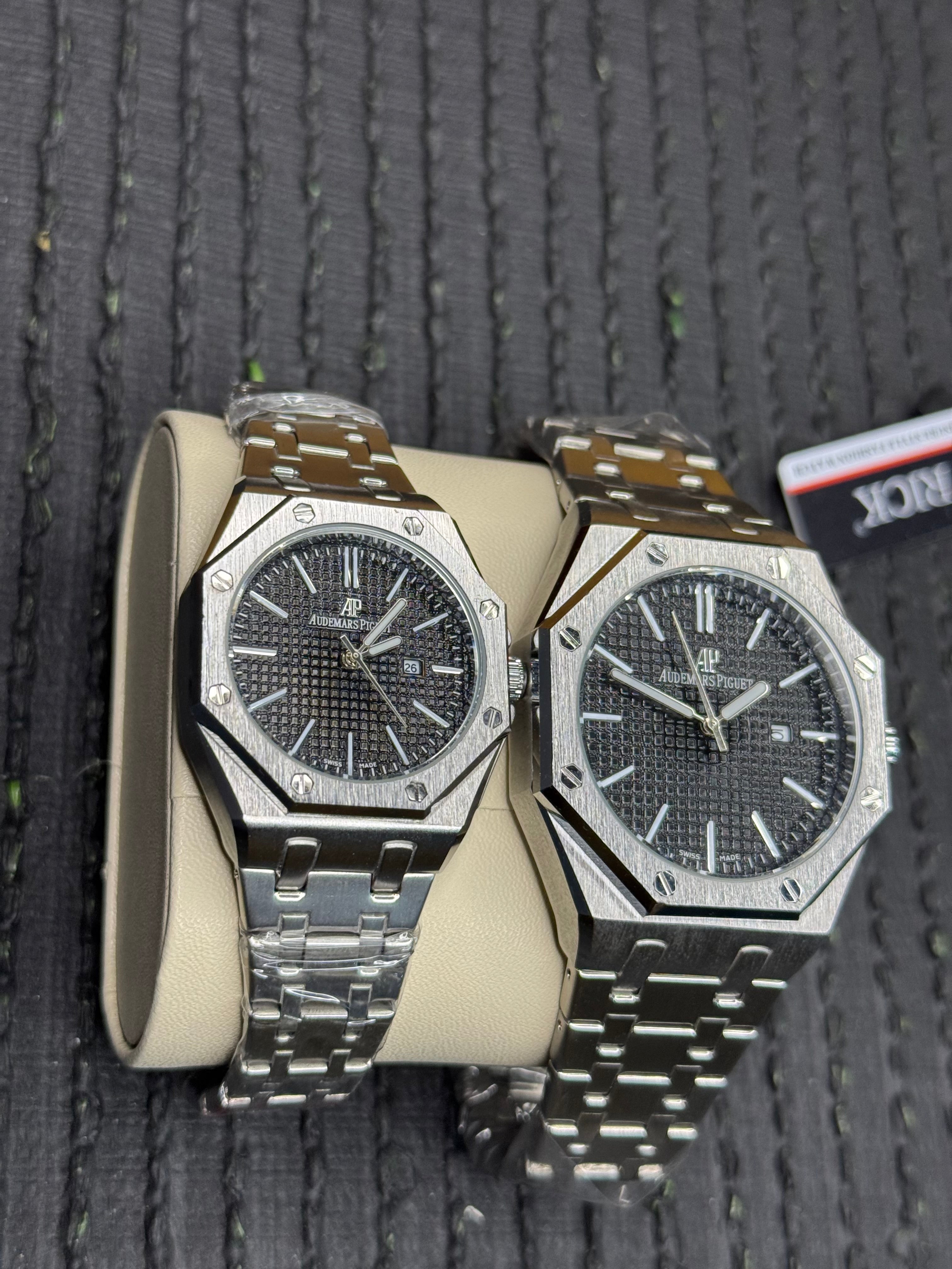 Ap royal oak black couples watch