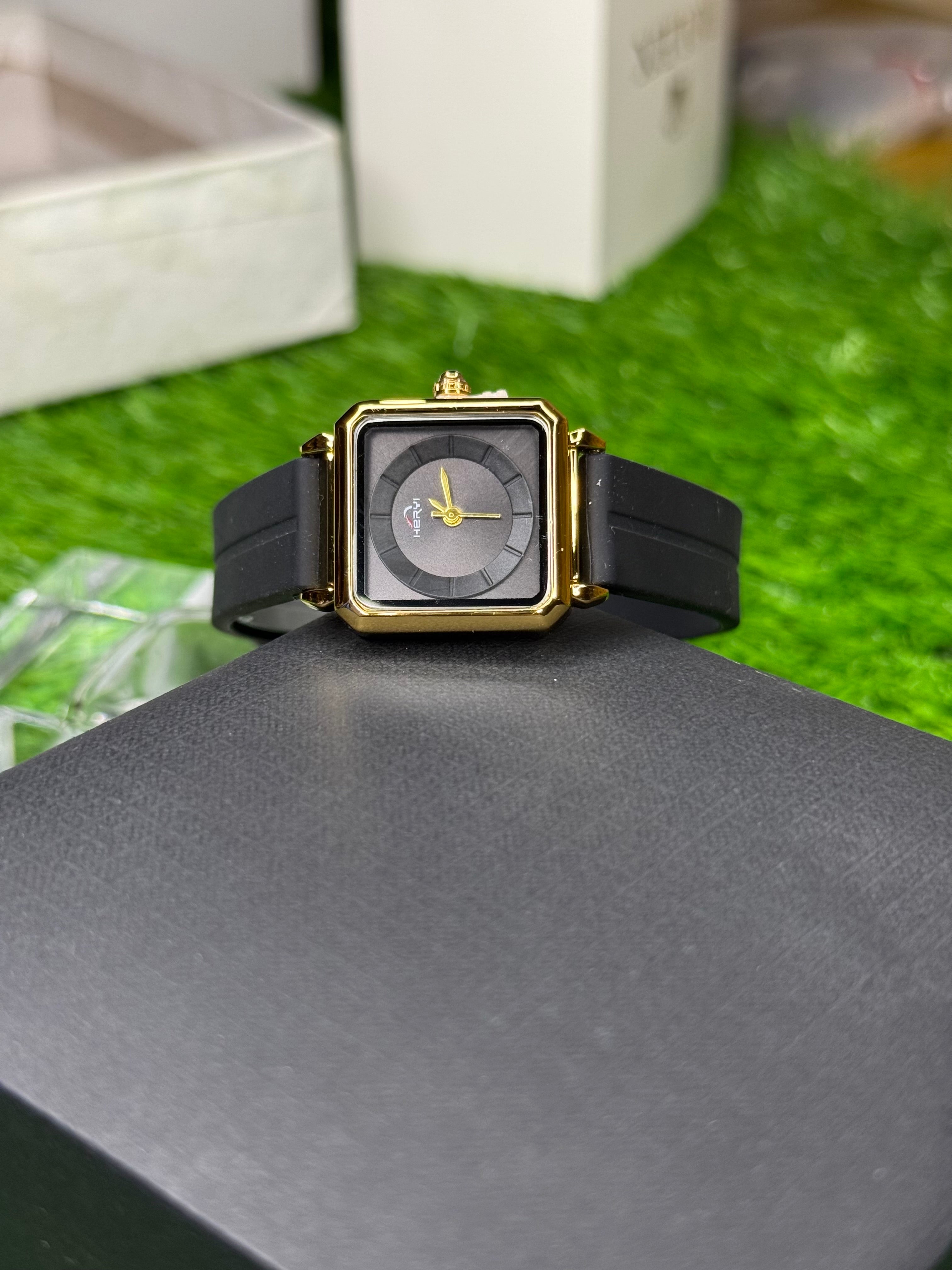 Heryi black and gold for her