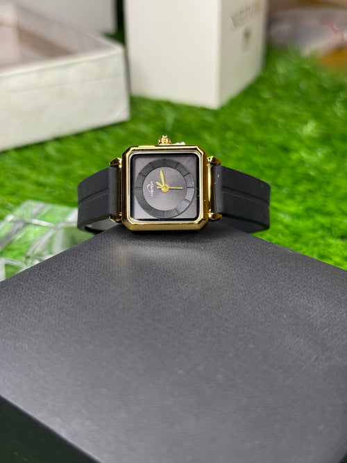 Heryi black and gold for her