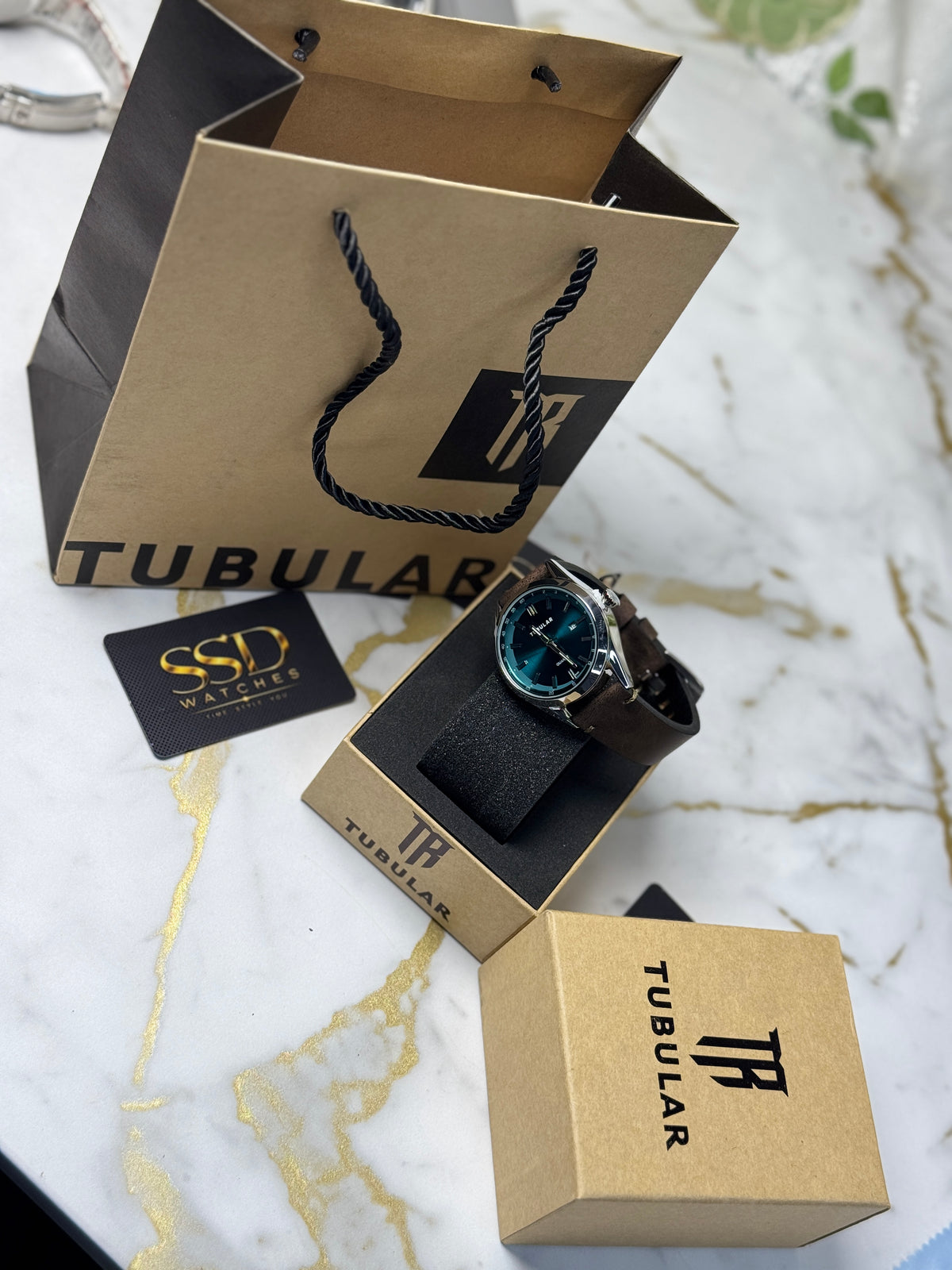 Tubular (Date just Edition) watch (D-5101)