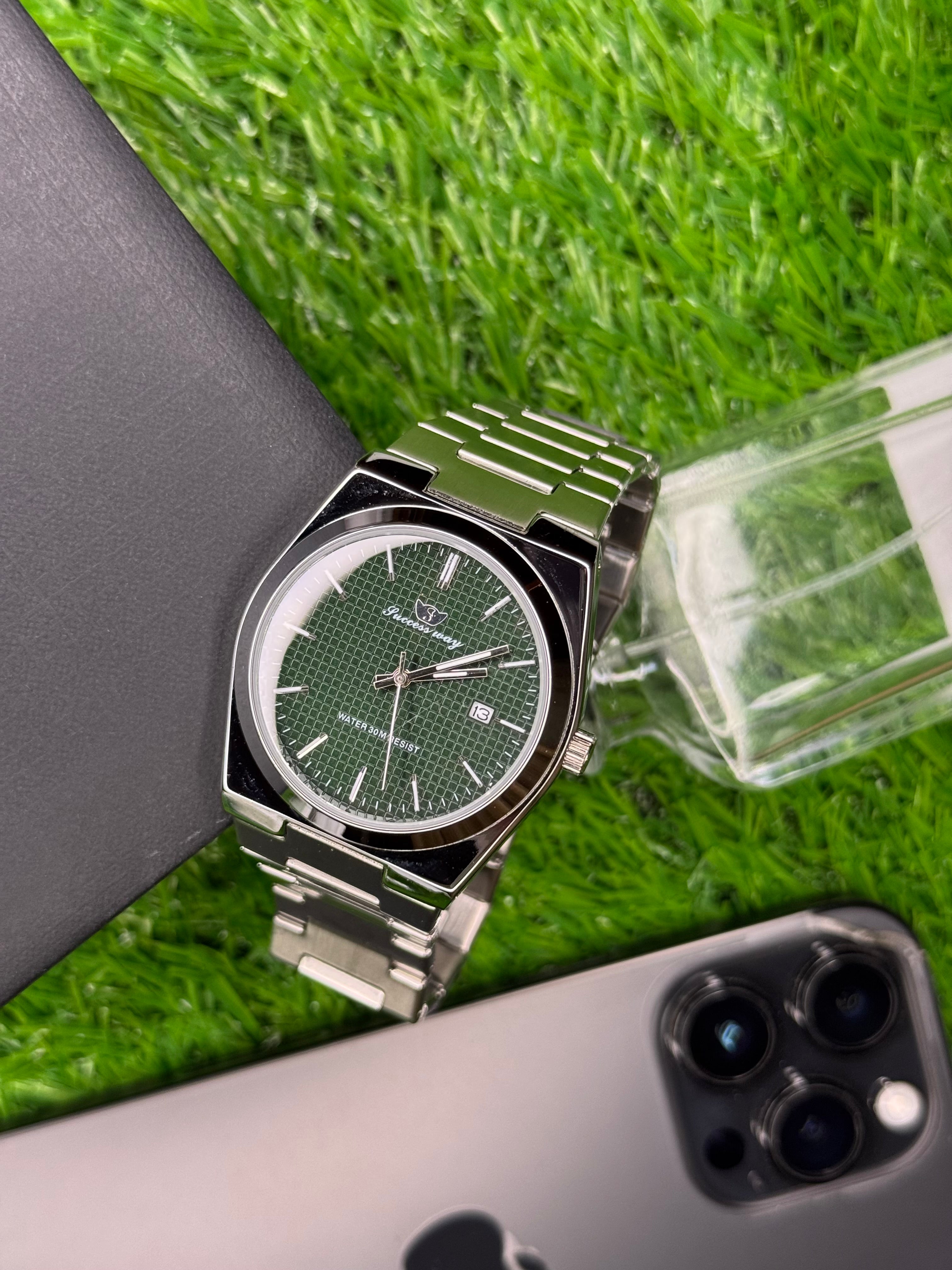 Success way black and green